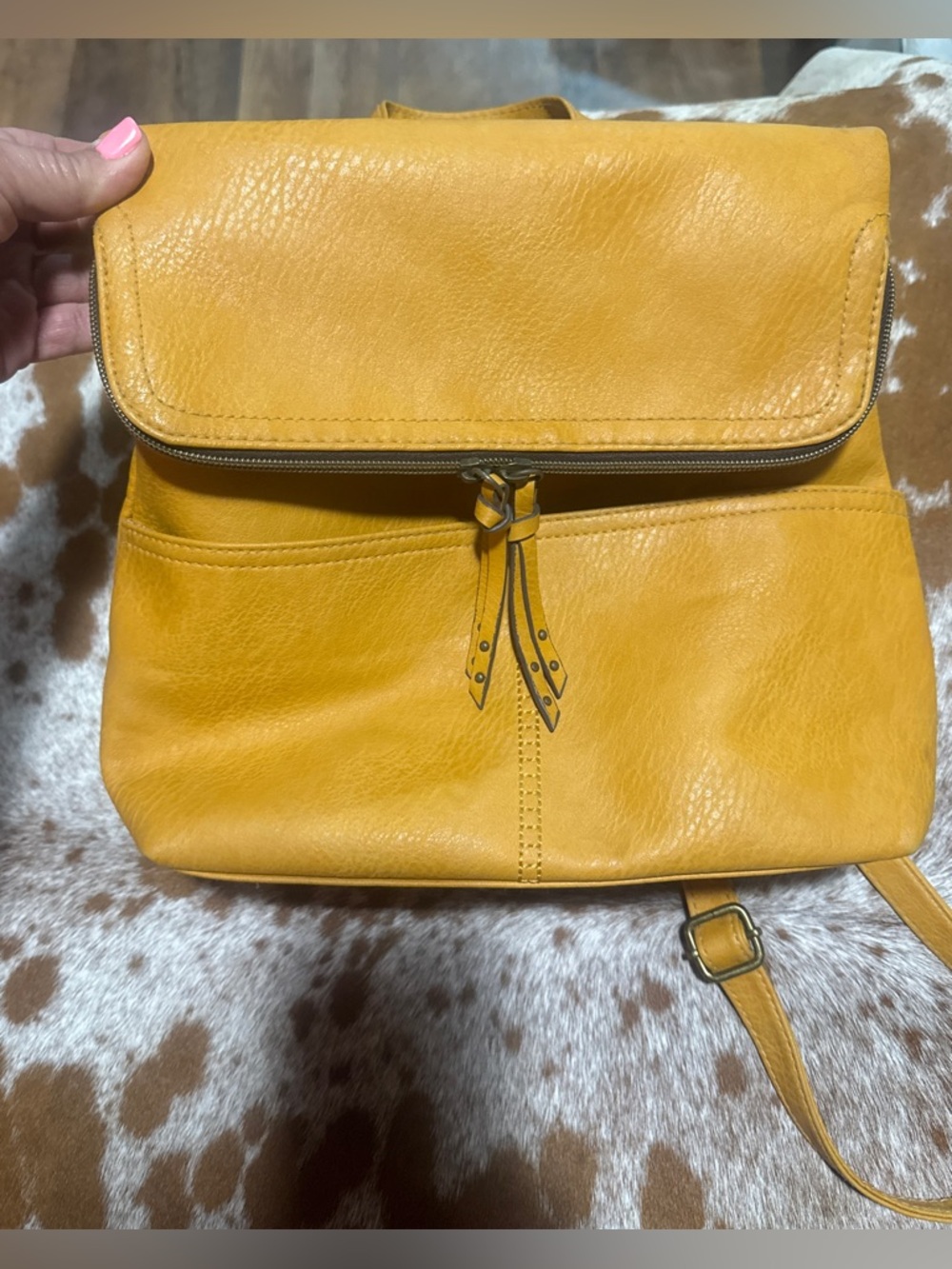 Source Unknown Mustard Yellow Leather Backpack